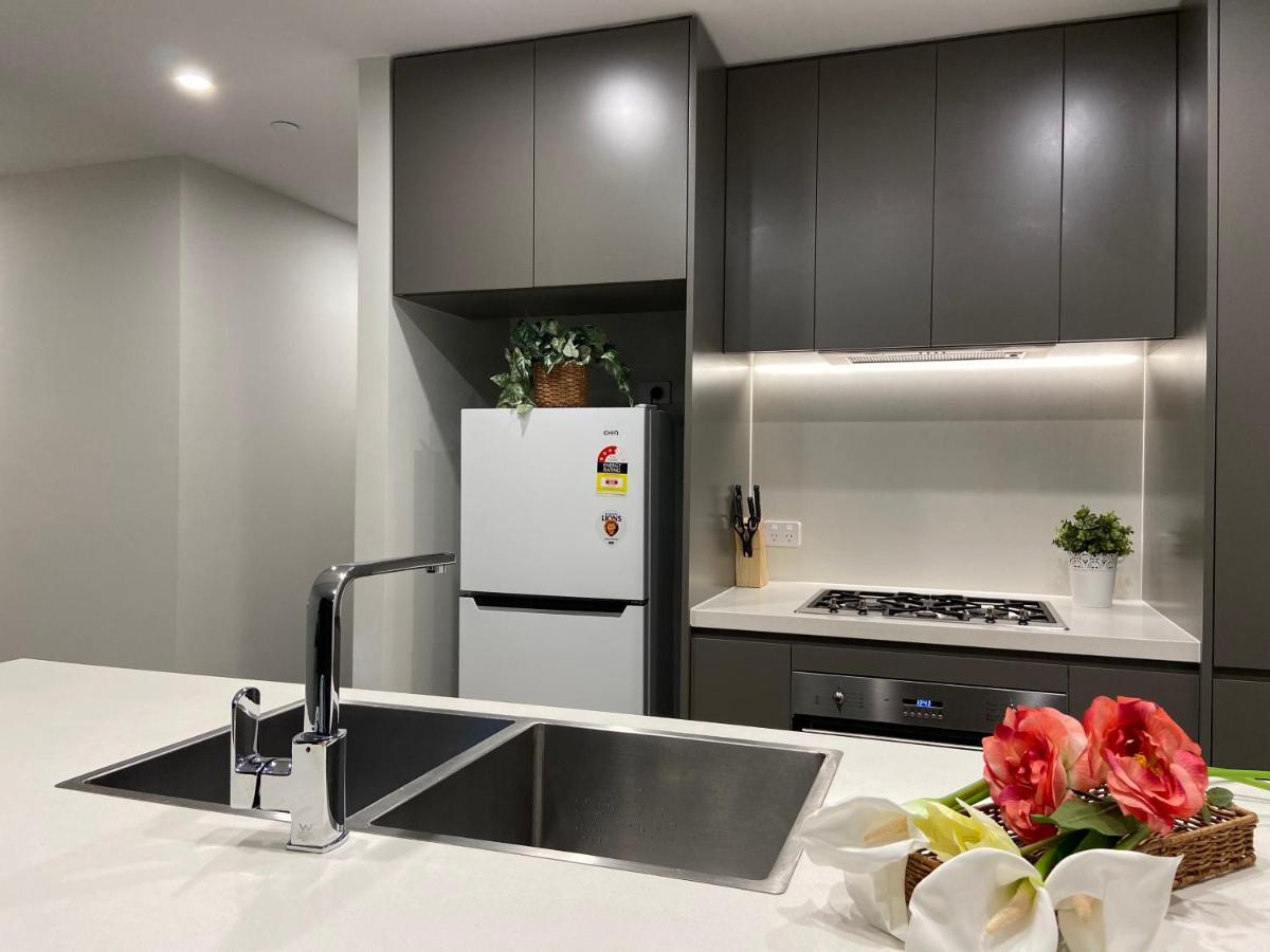 Parkside & City View In Sydney Olympic Park Экстерьер фото